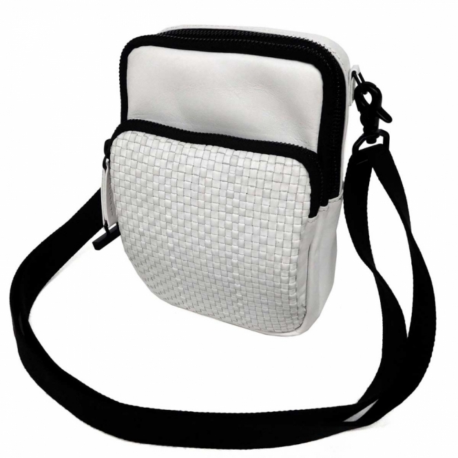 3-Zip M Shoulder Bag
