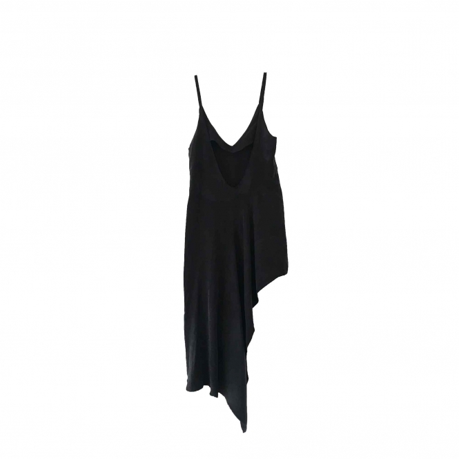 Asymmetric dress