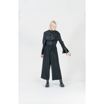 Comes in Black: %5BPIECE 0.21%5D