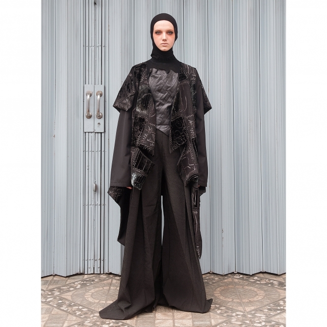 Dunya Big Collar Outer